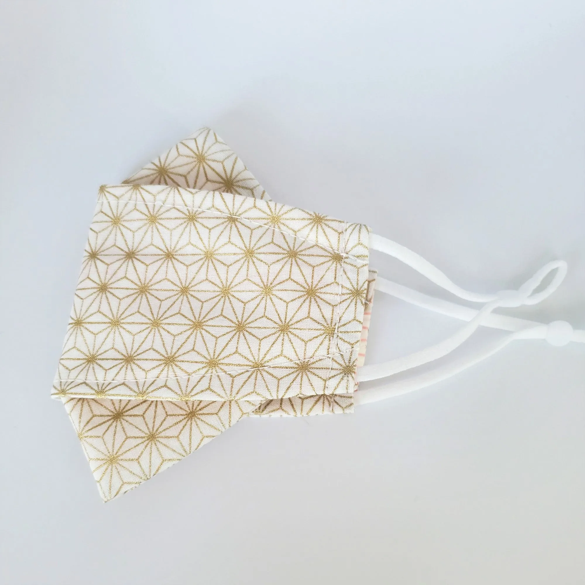 3D Origami Mask Asanoha Star in Ivory/Gold