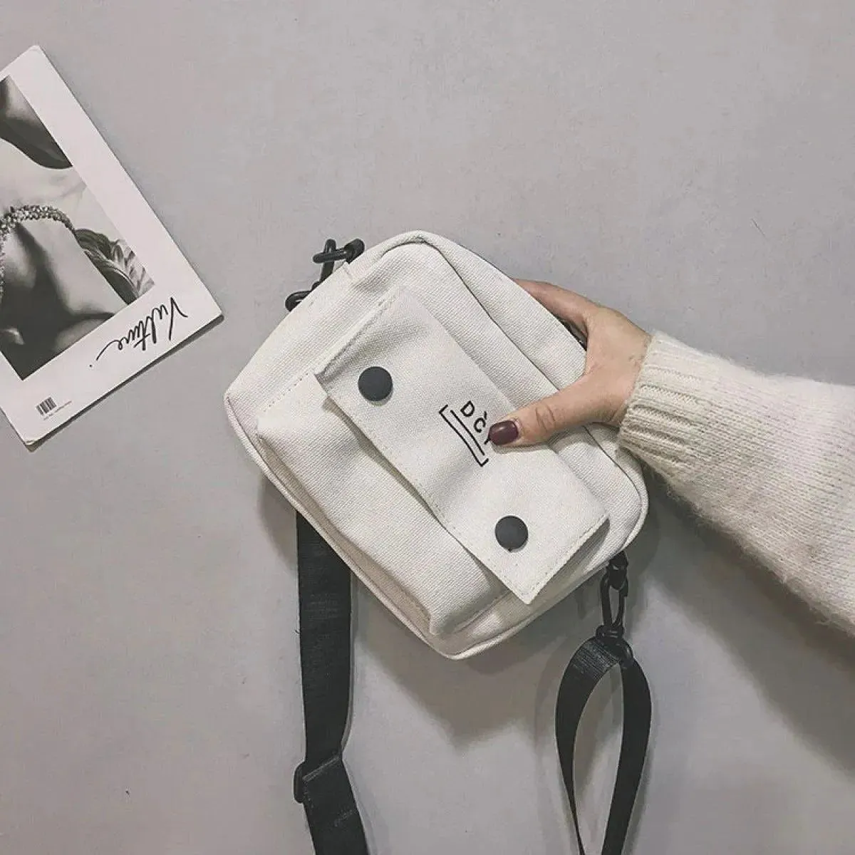 Daily Use Casual Messenger Bag