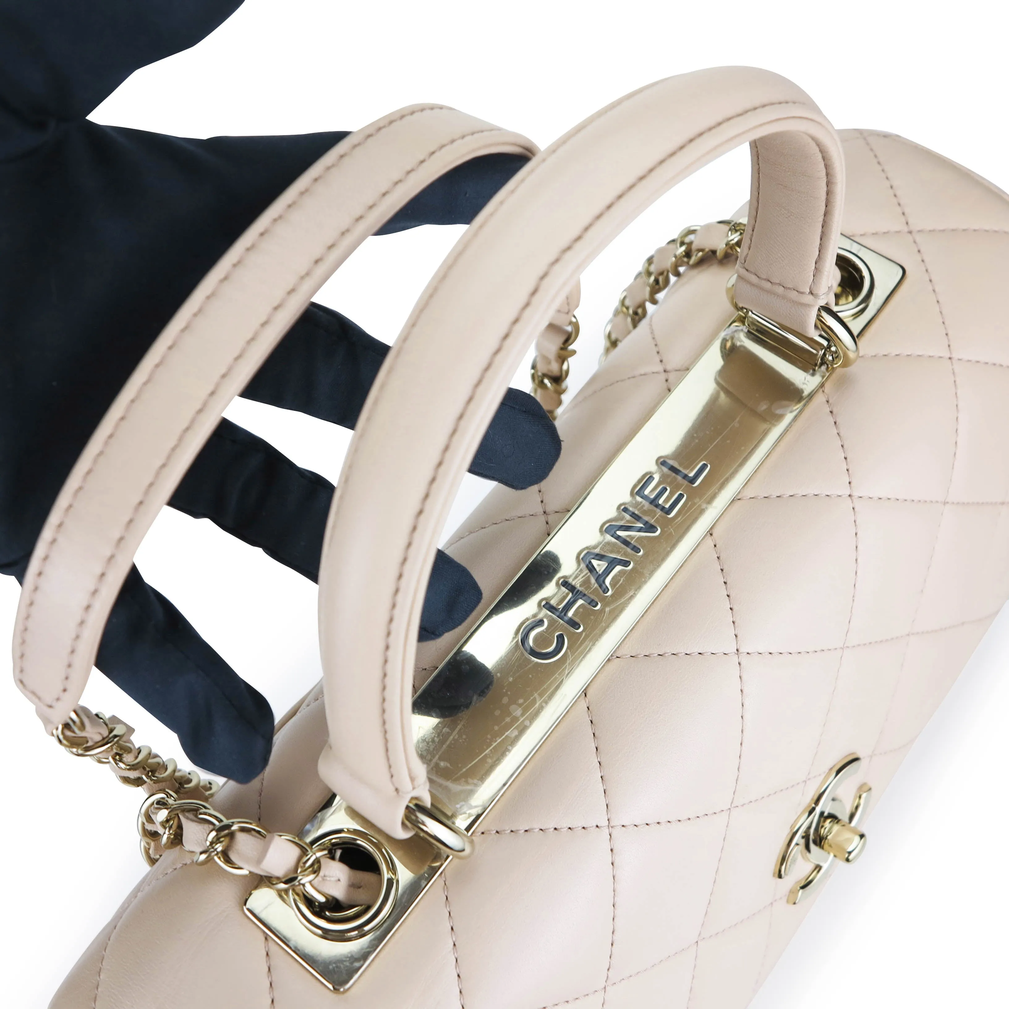 Medium Trendy CC Flap Bag with Top Handle in 21S Light Beige Lambskin