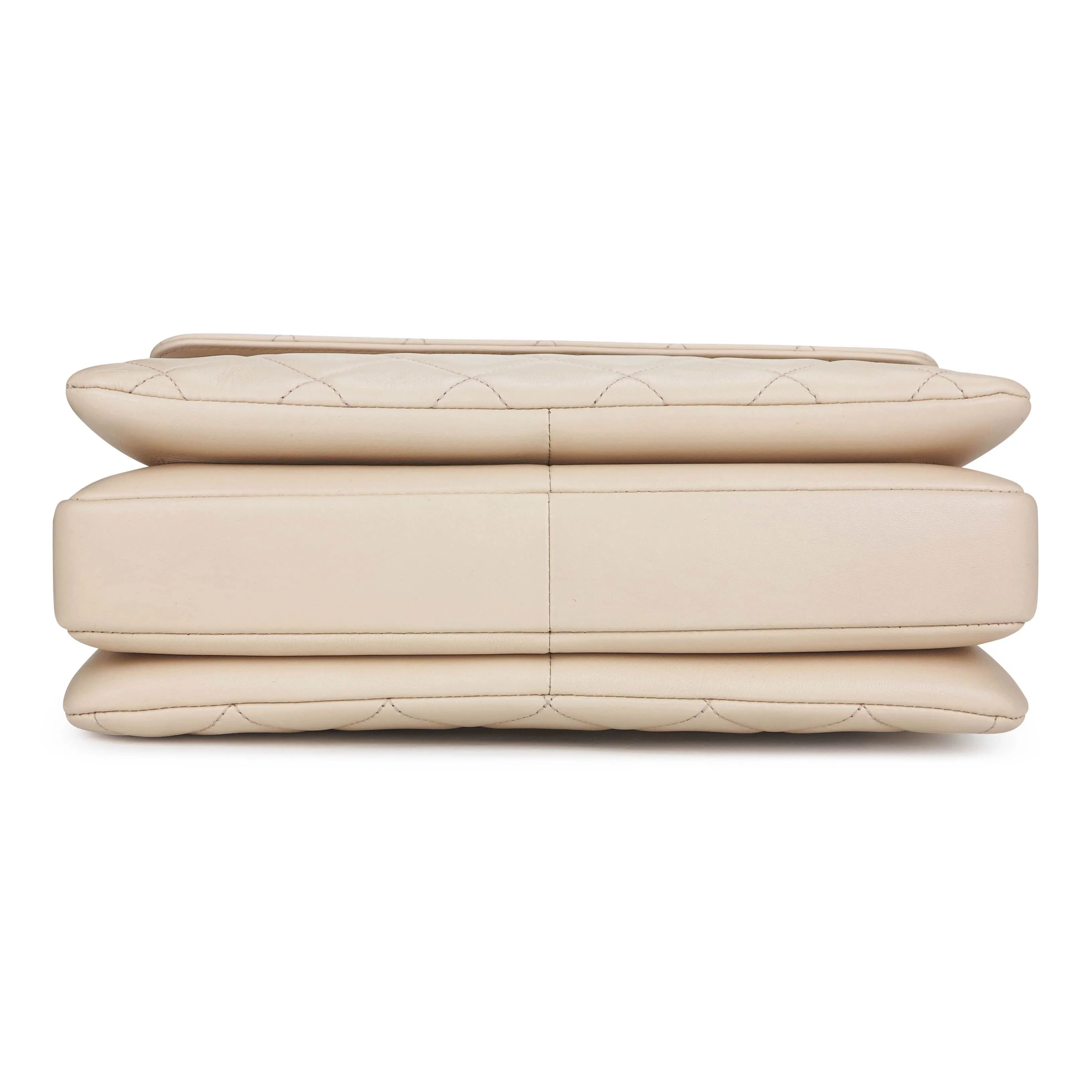 Medium Trendy CC Flap Bag with Top Handle in 21S Light Beige Lambskin