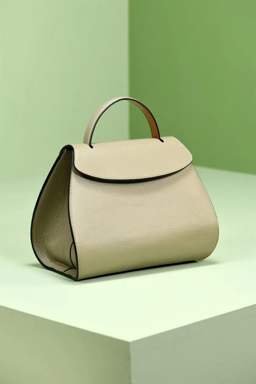 Perona   I   Chiasa I Women-Leather Bags& Accessories -Day Bag-Pwb-Fv21-631tring Tan  AS7831