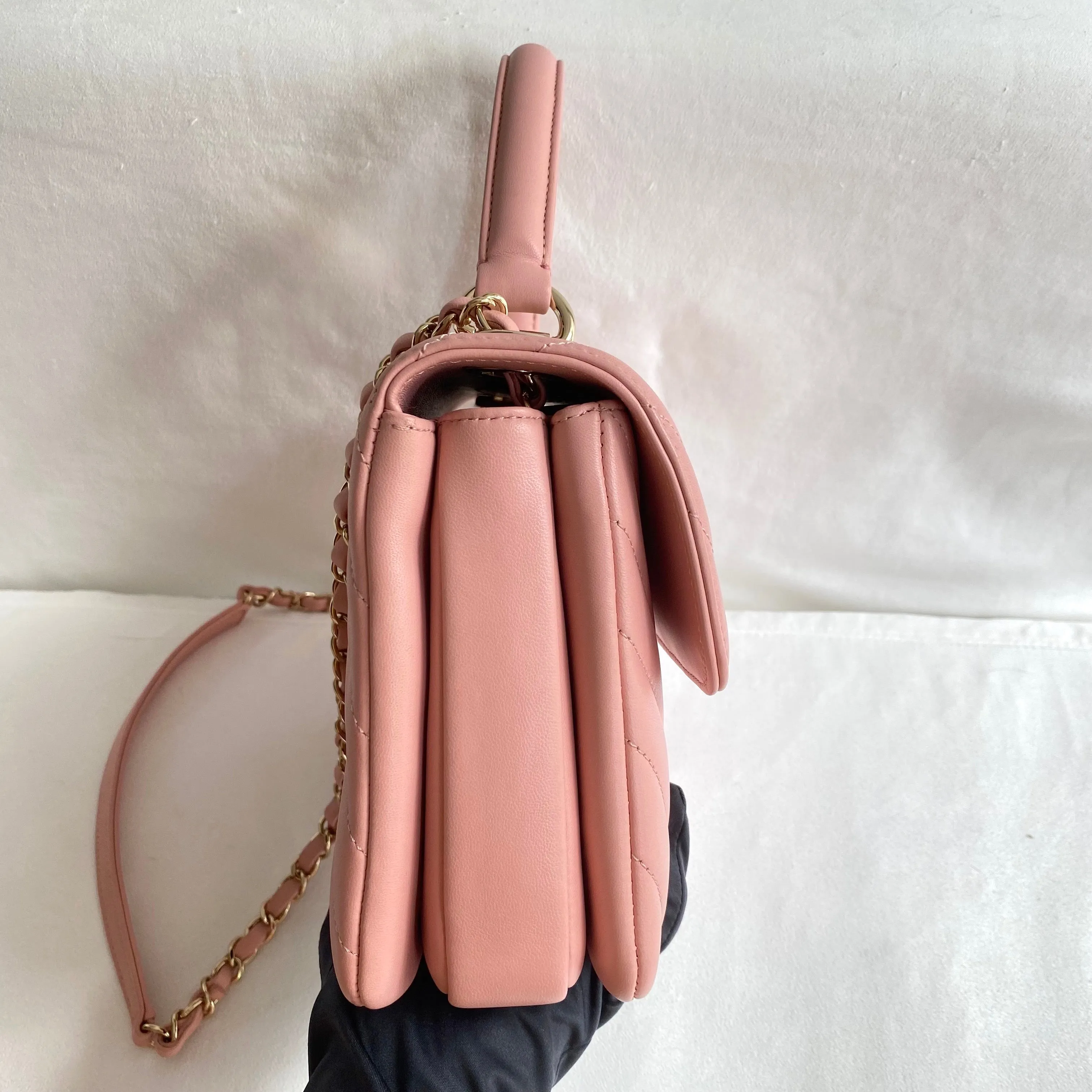 Small Trendy CC Flap Bag with Top Handle in Chevron Pink Lambskin