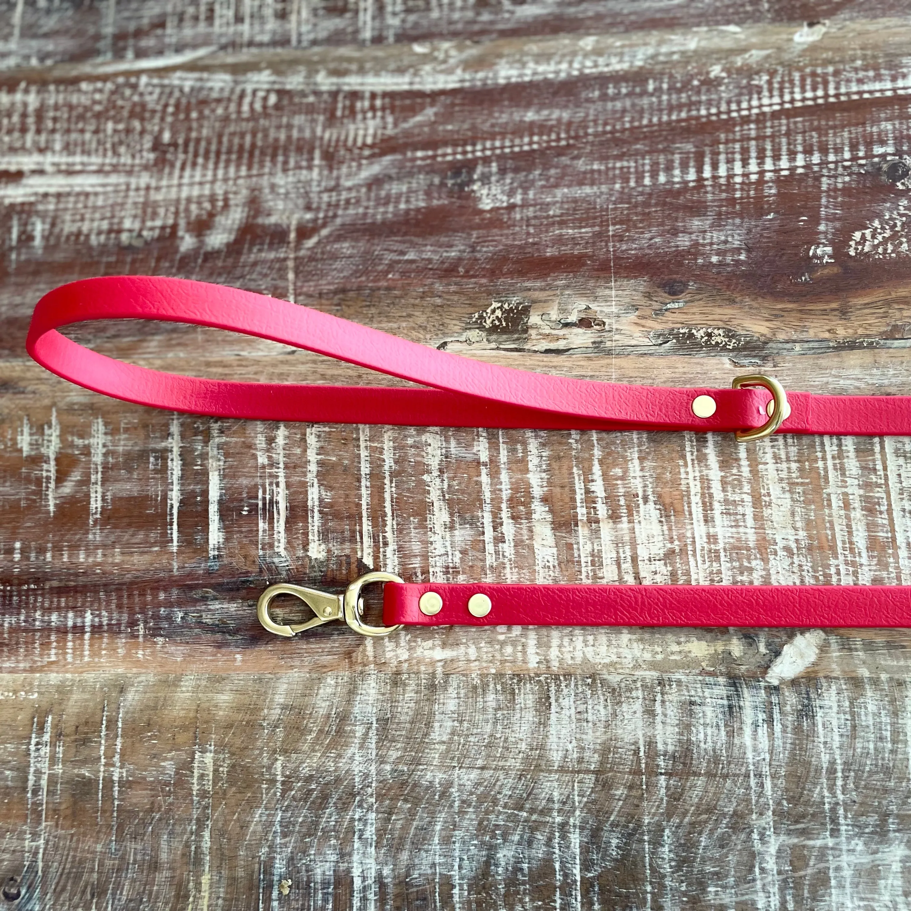 Waterproof Leash (Lightweight) : Cherry   Brass